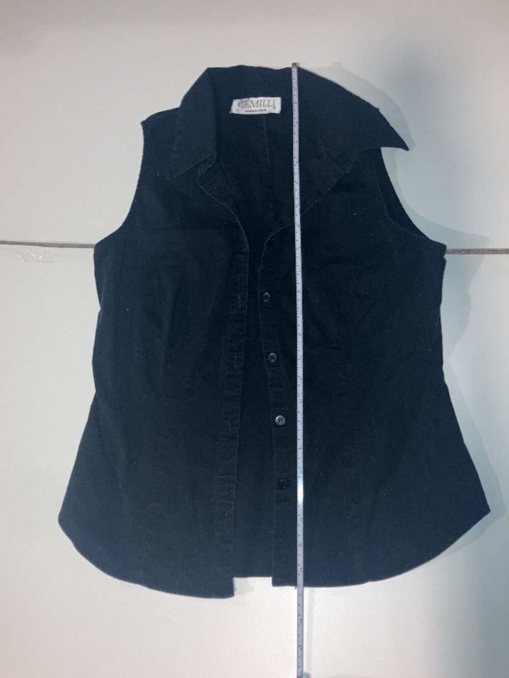 Gemilli Small Black Sleeveless Button Down Shirt